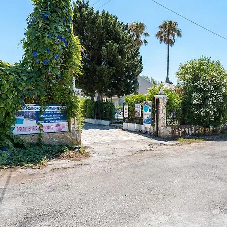 Alexandros And Appartement *