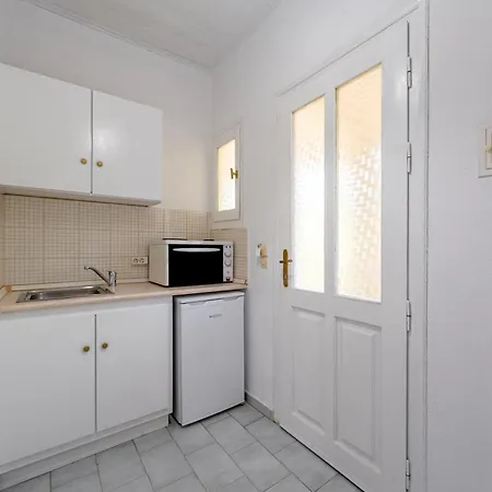 Apartament Alexandros And *