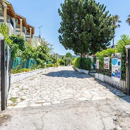 Apartament Alexandros And