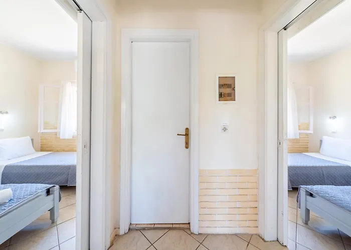 Alexandros And Appartement